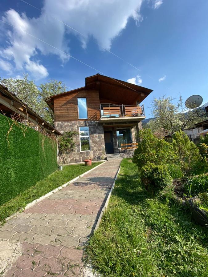 Buo'S Guest House Borjomi Exterior photo